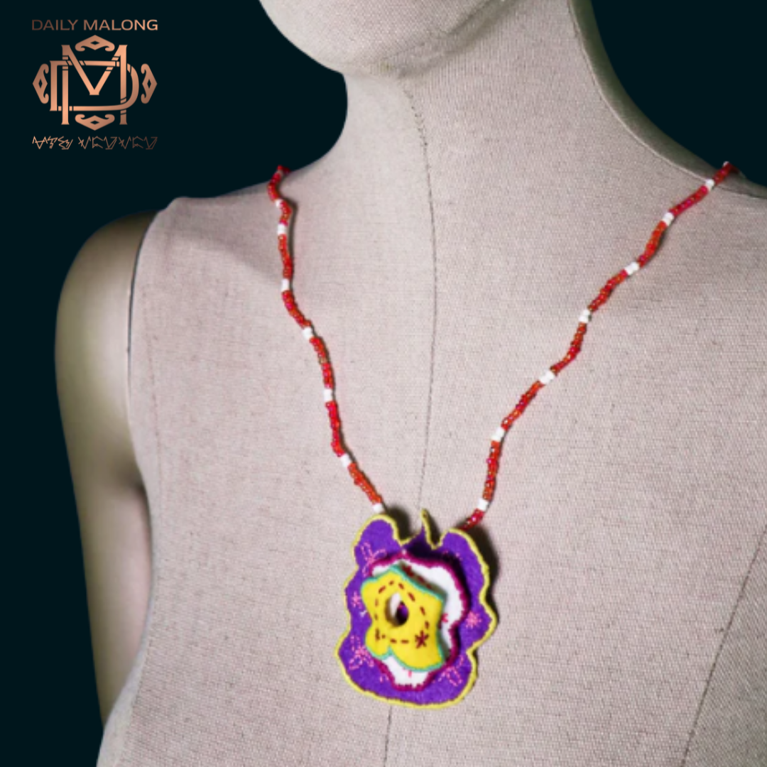 B!LAT Bulaklak Necklace