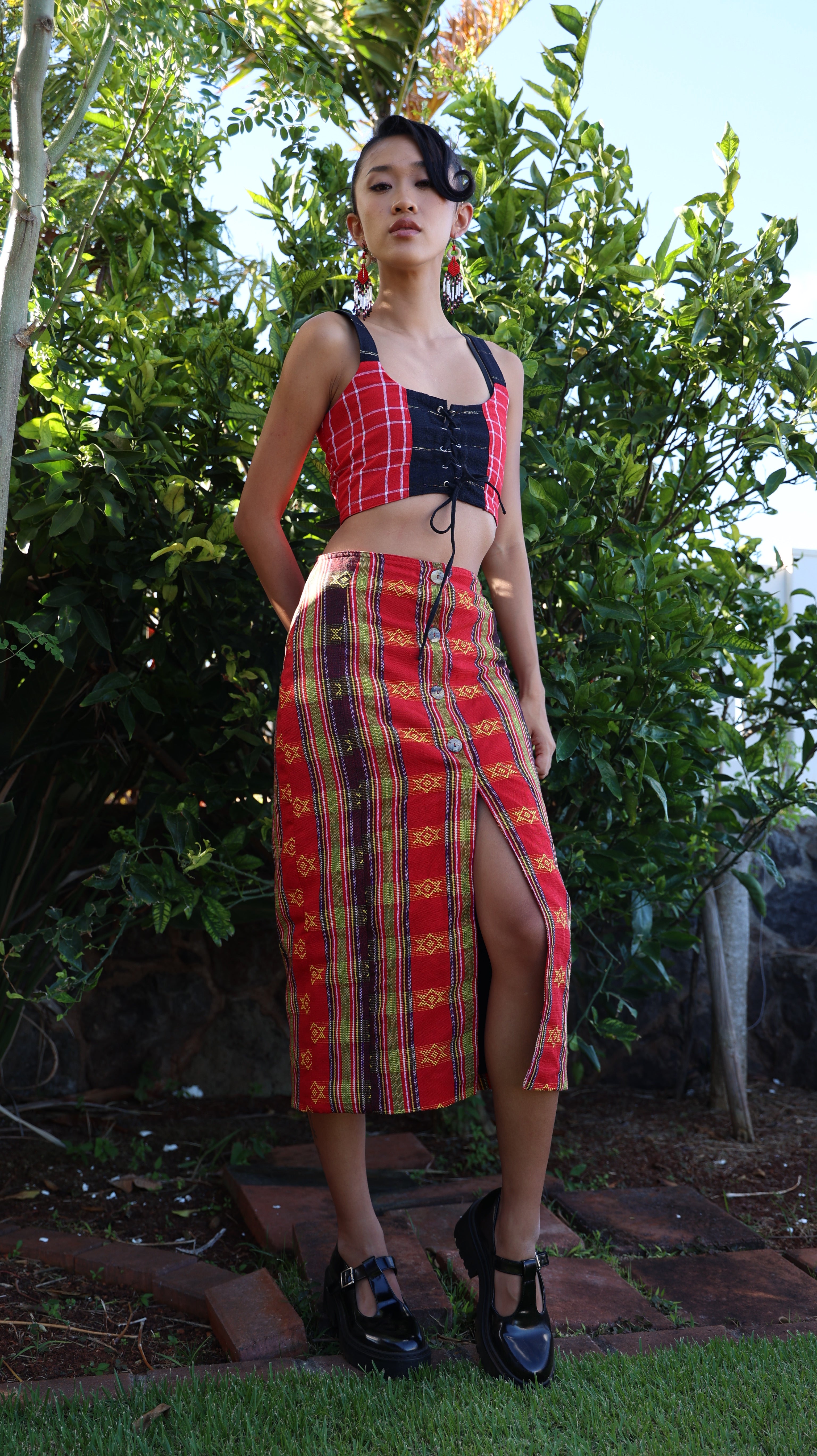 Lin-Awa Front Slit Pencil Cut Skirt